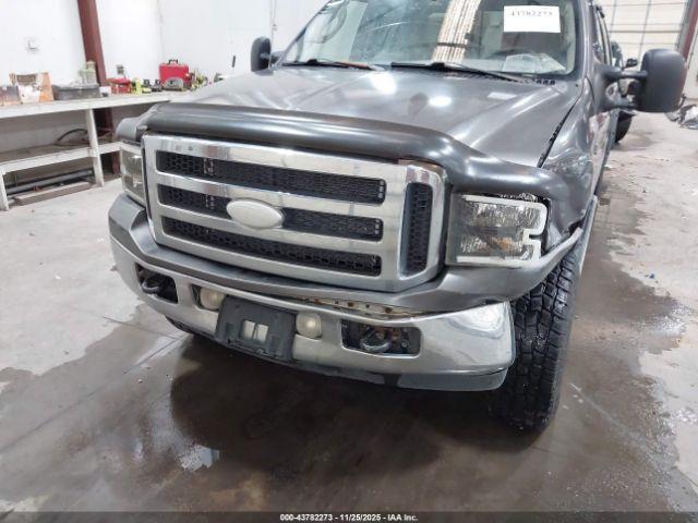 Ford F-350 Image 12