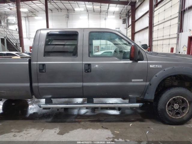 Ford F-350 Image 16