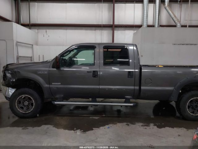 Ford F-350 Image 18