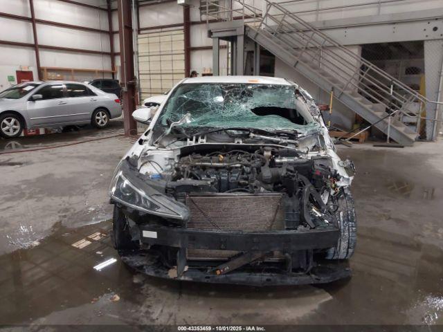 Hyundai ELANTRA Sel Image 11