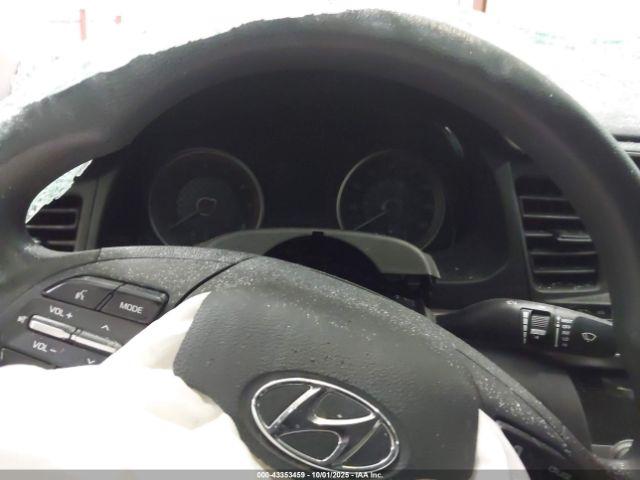 Hyundai ELANTRA Sel Image 9