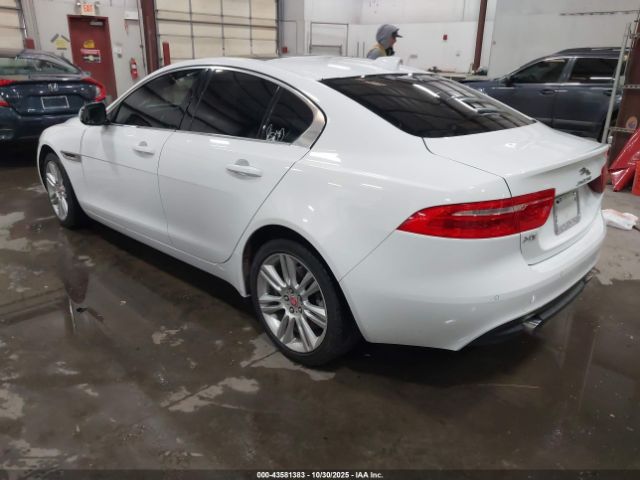 Jaguar XE 25t Premium Image 5