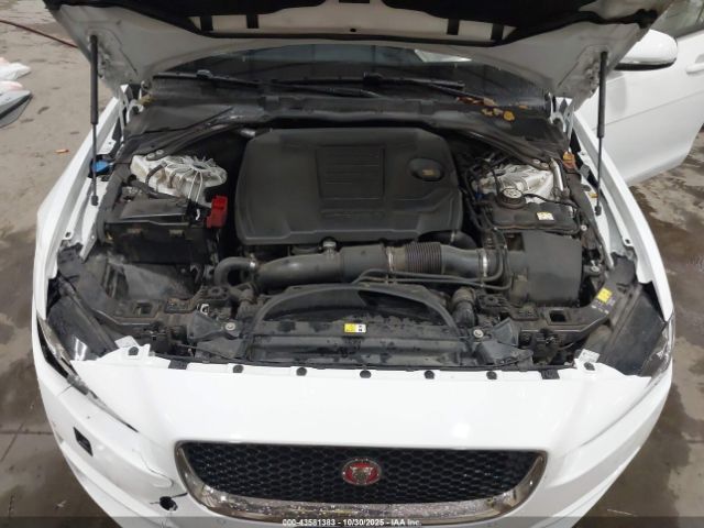 Jaguar XE 25t Premium Image 12