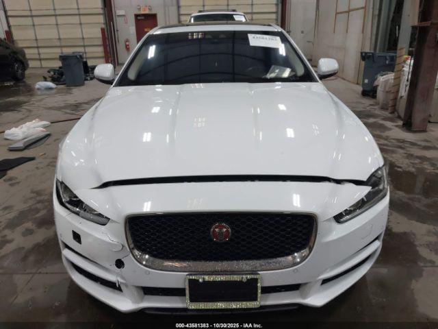Jaguar XE 25t Premium Image 14