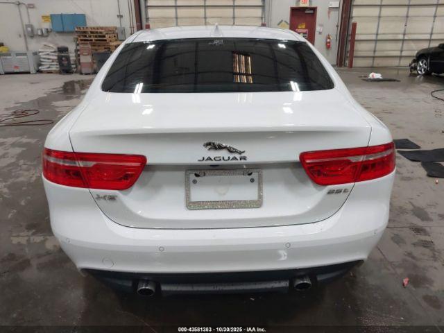 Jaguar XE 25t Premium Image 13