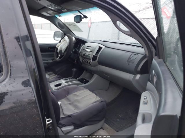 Toyota Tacoma Prerunner V6 Image 5