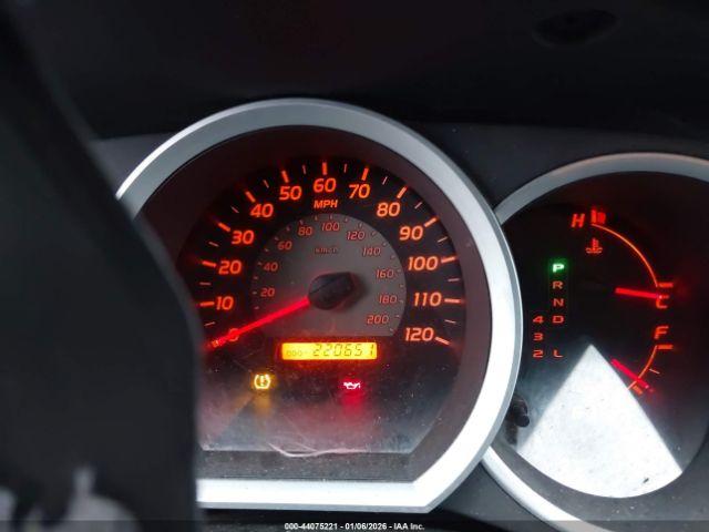 Toyota Tacoma Prerunner V6 Image 20