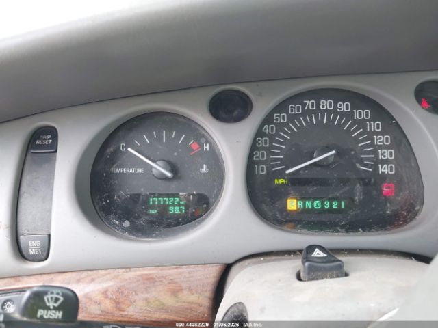 Buick LeSabre Custom Image 7