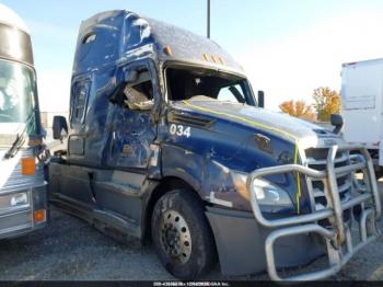  Salvage Freightliner New Cascadia 126