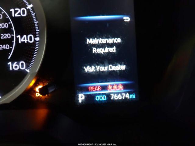 Toyota Corolla L Image 4