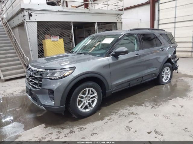 Ford Explorer Active Image 8