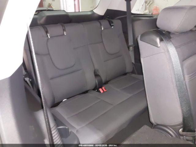 Ford Explorer Active Image 10