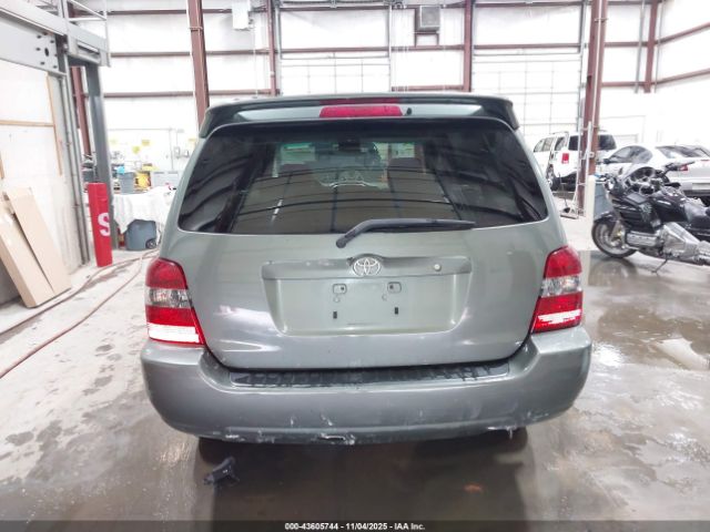 Toyota Highlander V6 Image 2