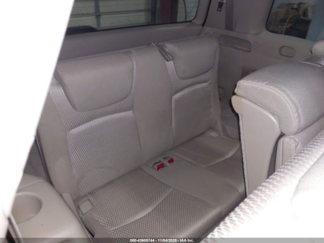 Toyota Highlander V6 Image 10