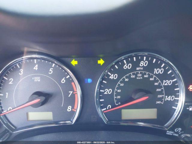 Toyota Corolla S Image 2