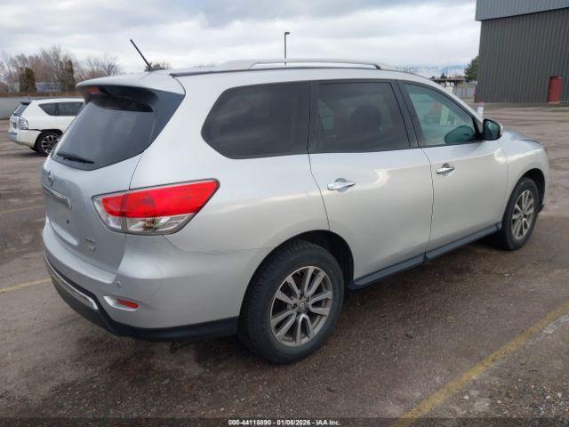 Nissan Pathfinder Image 6
