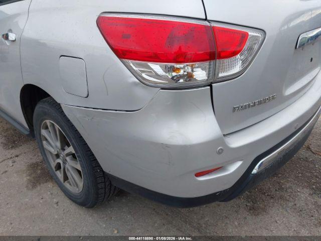 Nissan Pathfinder Image 9