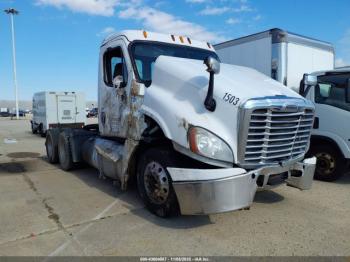  Salvage Freightliner Cascadia 125